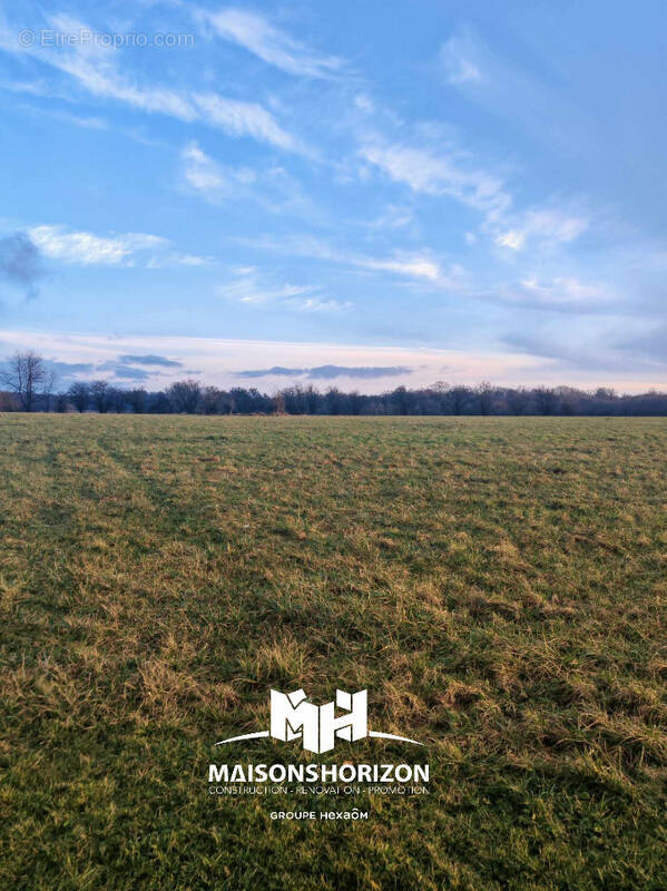 Terrain à BREHAIN-LA-VILLE