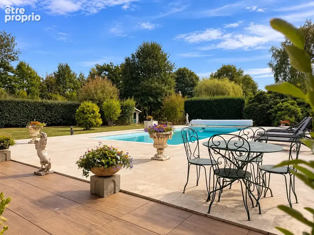 Péronnas - Propriété d’architecte avec piscine - photo 10