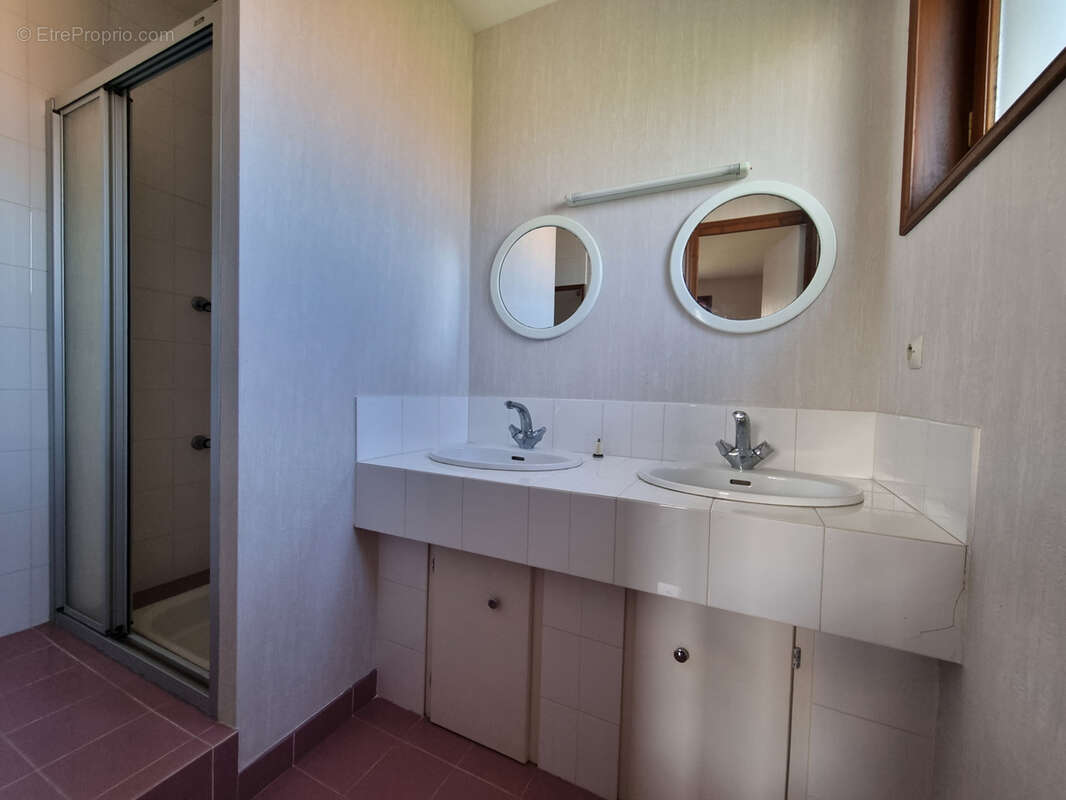 Maison à SAINT-GALMIER