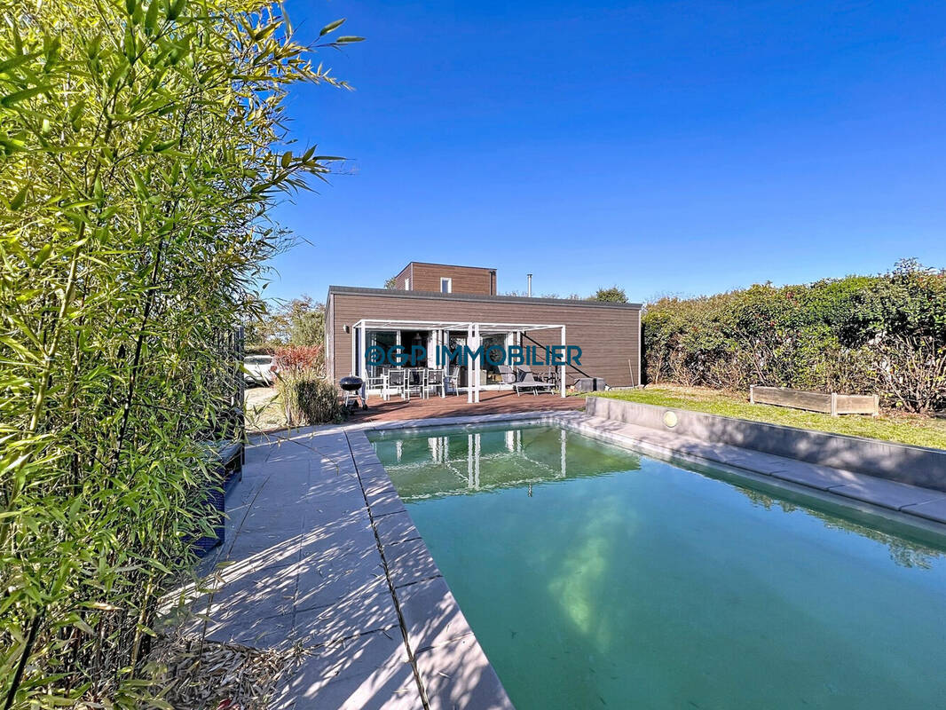 Maison à SAINT-SULPICE