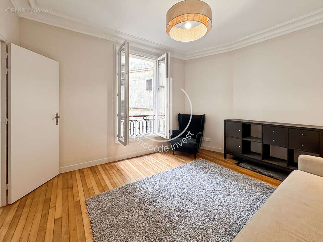 Appartement à PARIS-19E