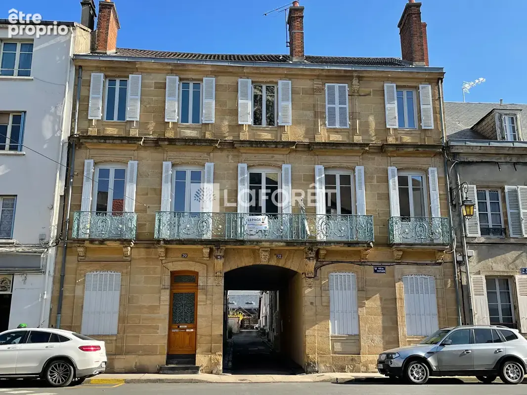 Appartement à MOULINS