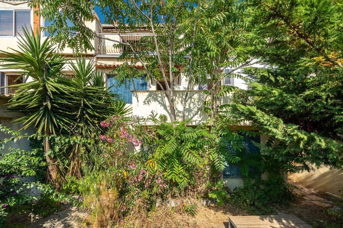 Vente maison avec jardin vue mer 210m² - ROUCAS BLANC - photo 7