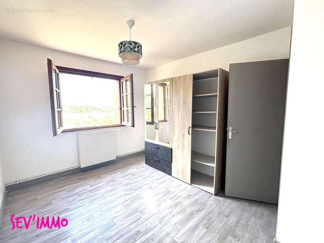 Maison à MONETAY-SUR-LOIRE