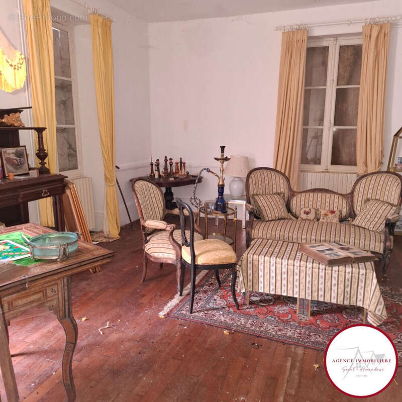 Maison à FAVERDINES