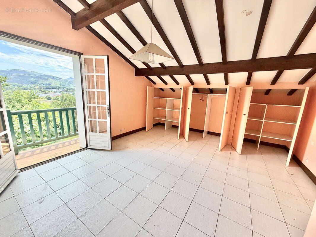 Maison à URRUGNE