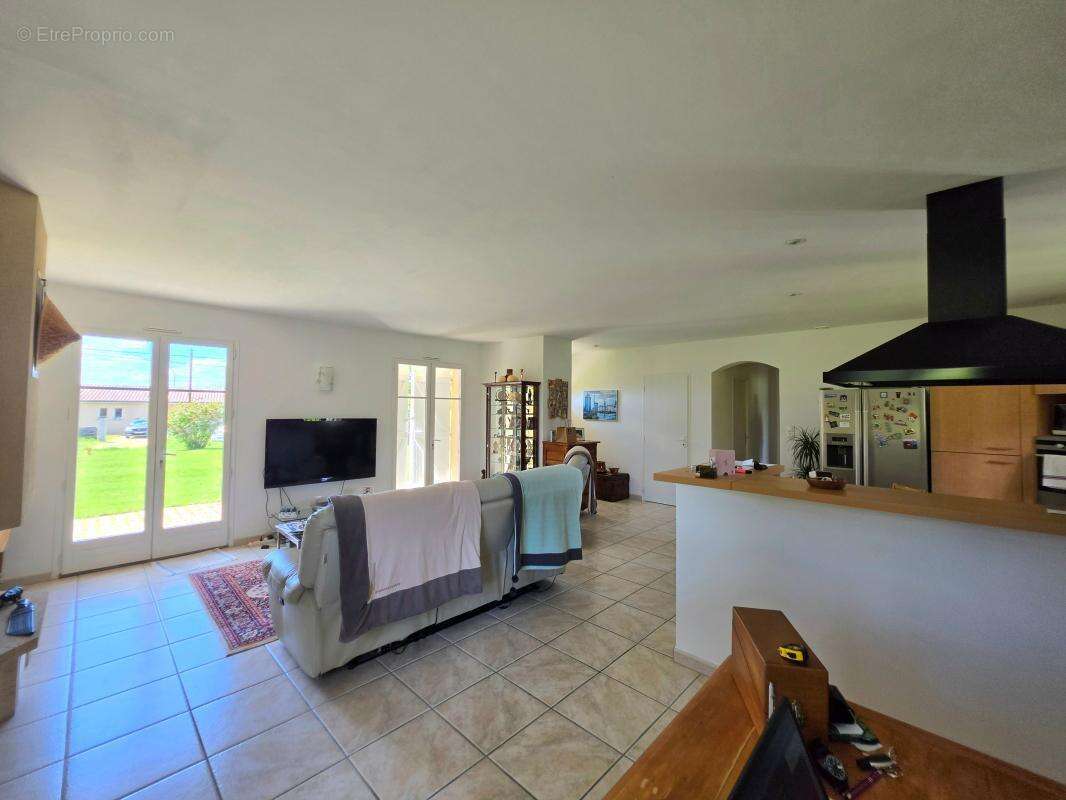 Maison à CASTETS-EN-DORTHE