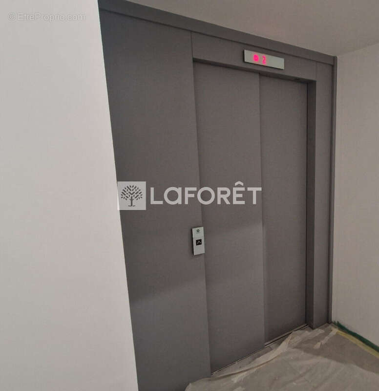 Appartement à SALINS-LES-BAINS