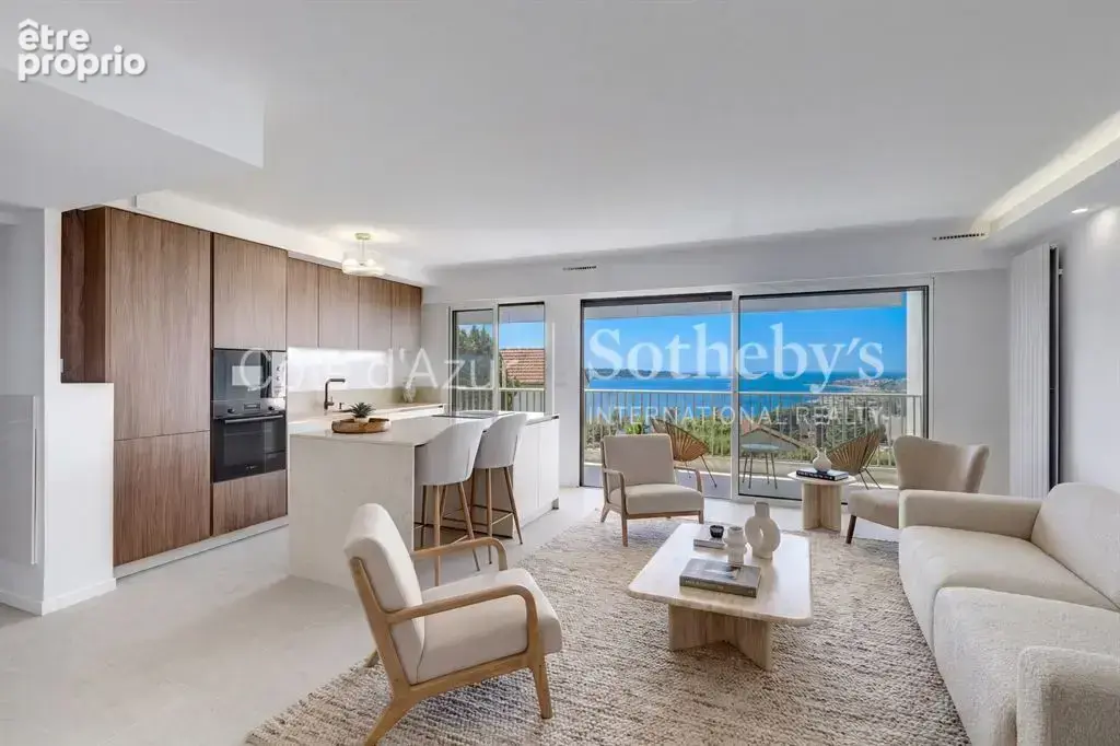 Cannes Californie, appartement rénové avec terrasse plein sud et vue panoramique sur la mer - photo 3