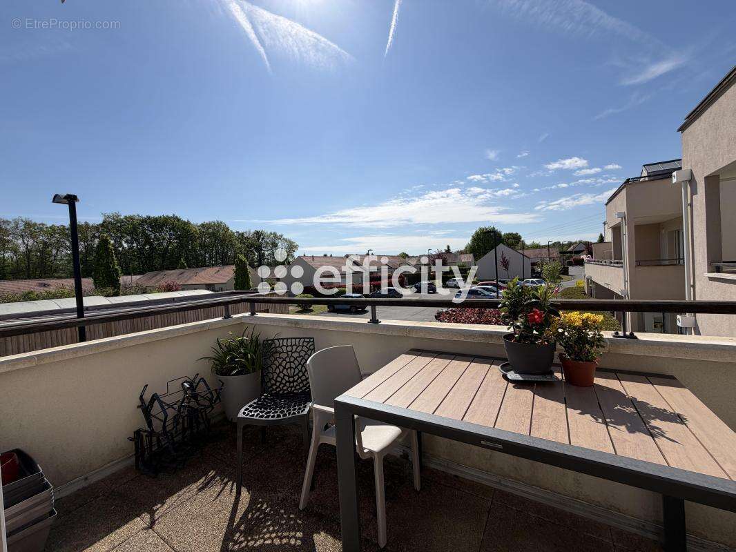 Appartement à PRINGY