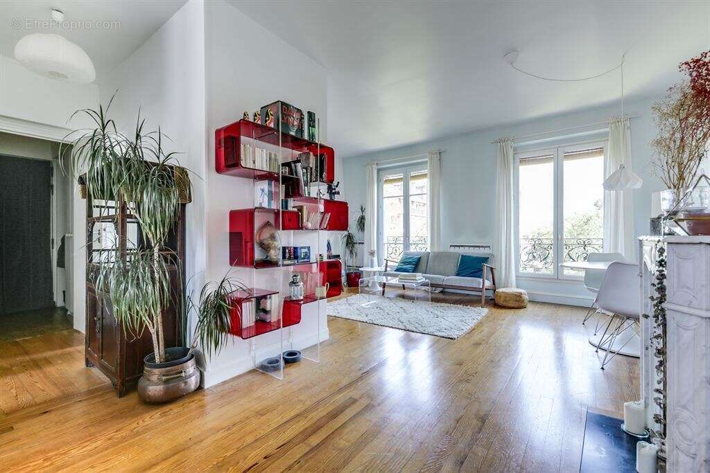 Appartement à PARIS-12E