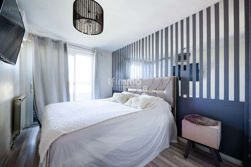 Appartement à MARSEILLE-3E