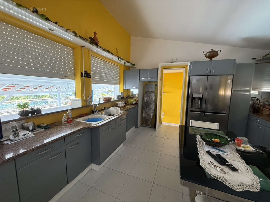 Maison à SCHOELCHER