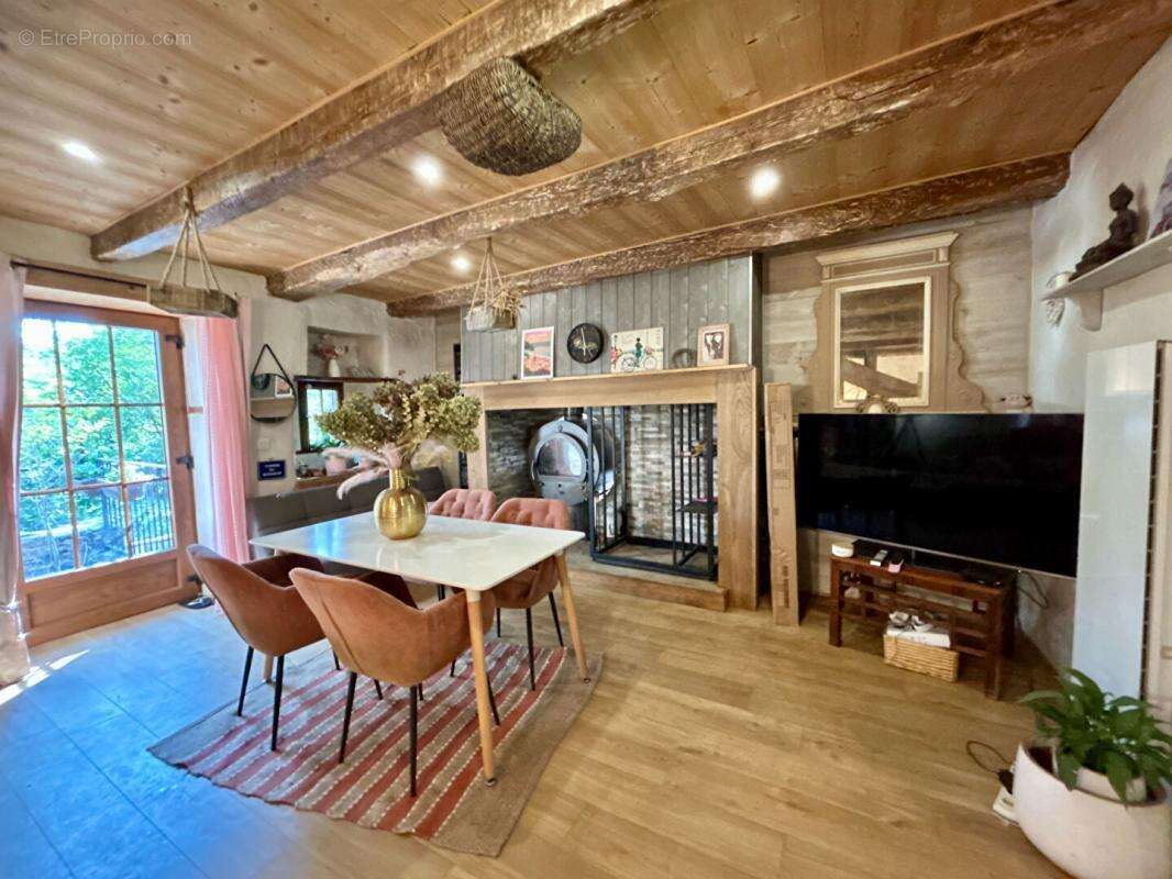 A vendre, en exclusivité, superbe périgourdine en pierre au coeur du Périgord vert - photo 9