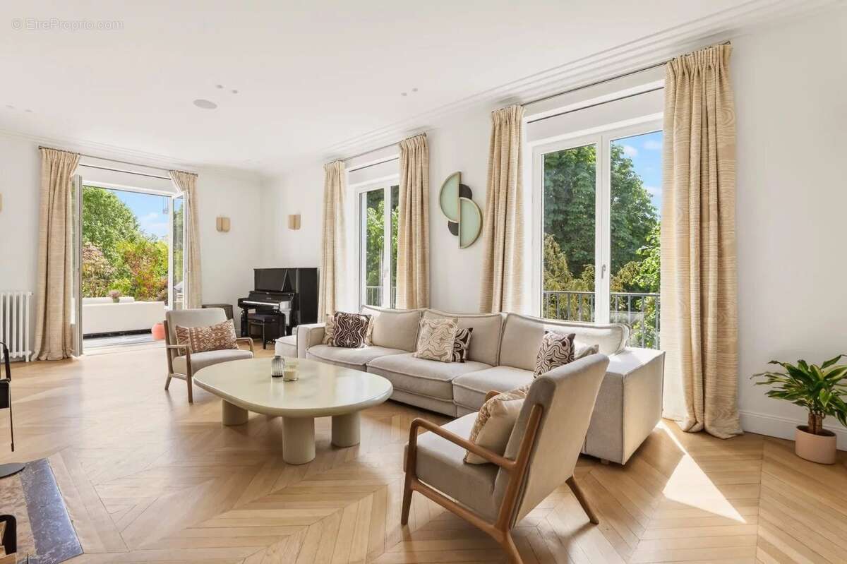 Duplex 4 chambres et terrasses de 200m2 - photo 2