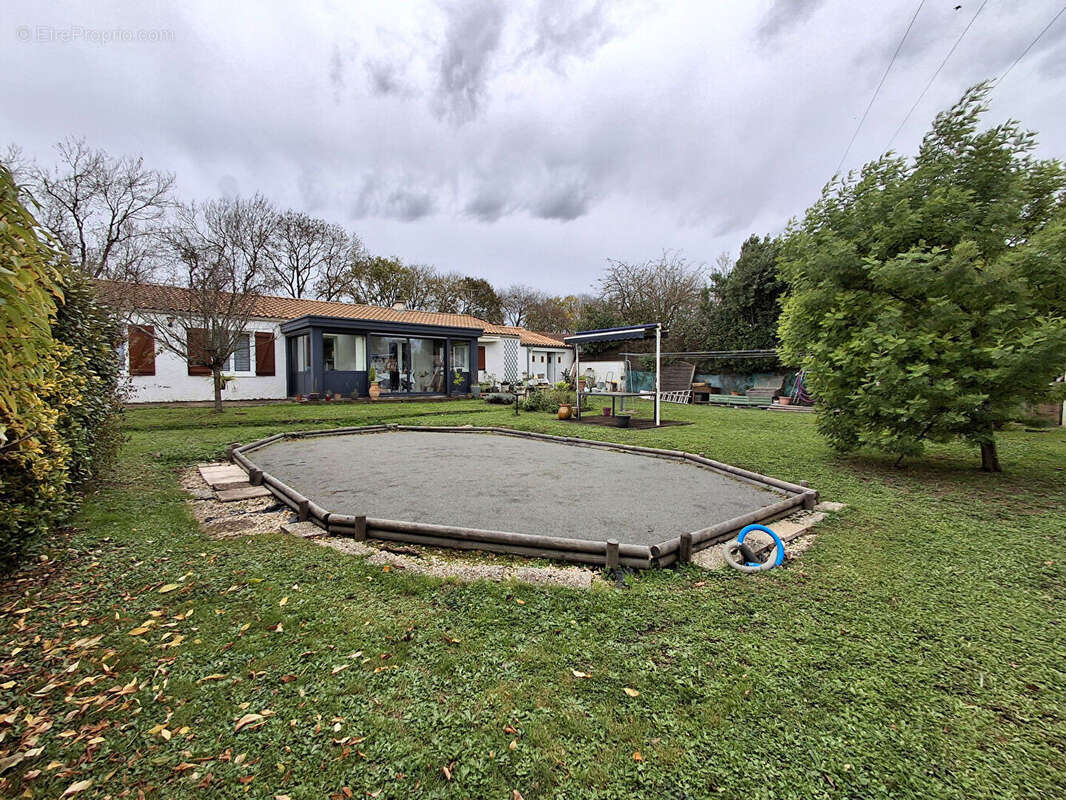 Maison à SAINT-CHRISTOPHE