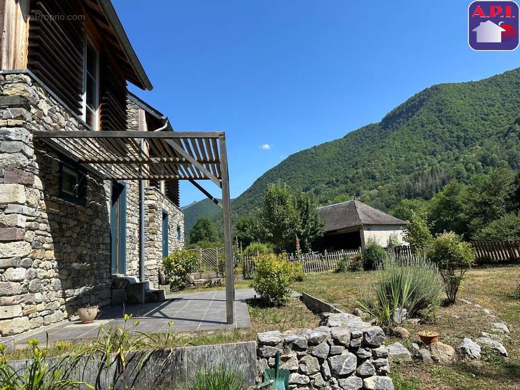 Maison 174 m² à Bonac-Irazein  - photo 3