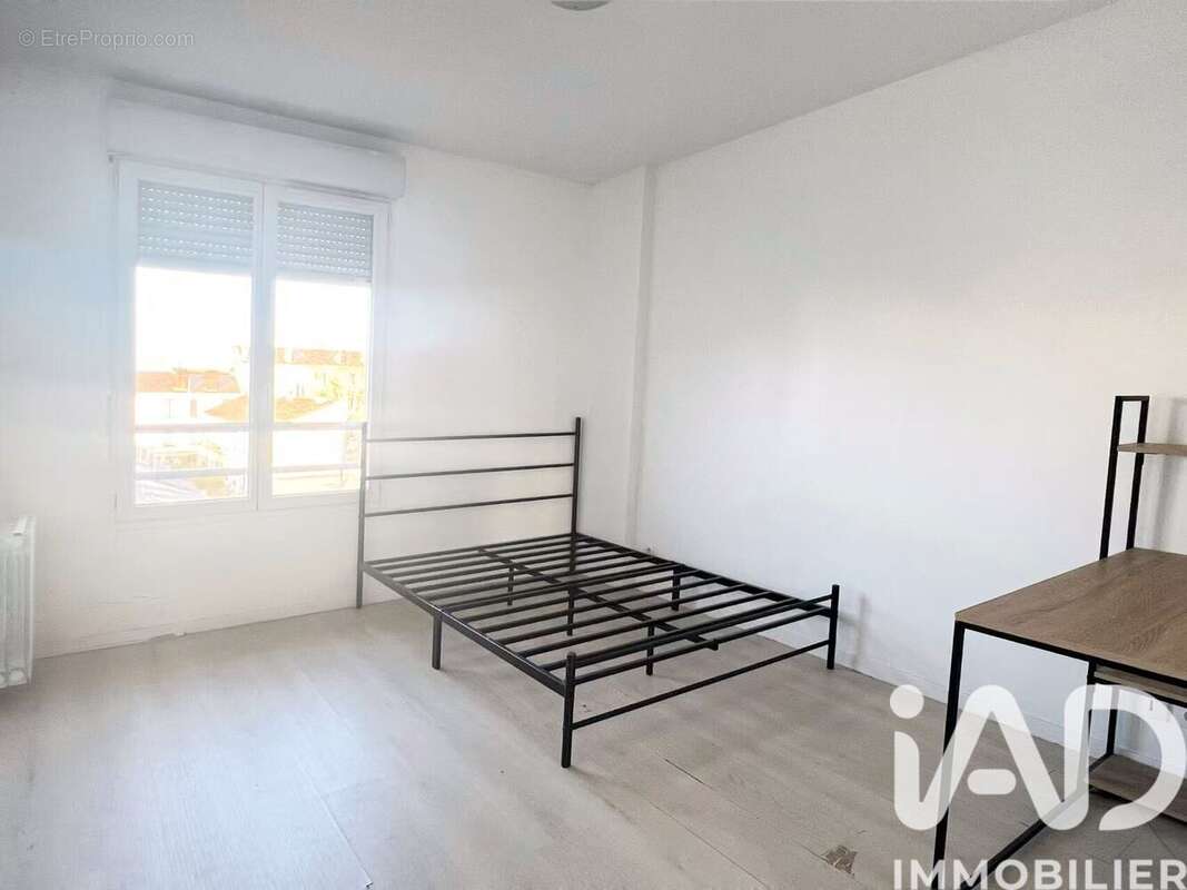 Photo 6 - Appartement à AUBERVILLIERS
