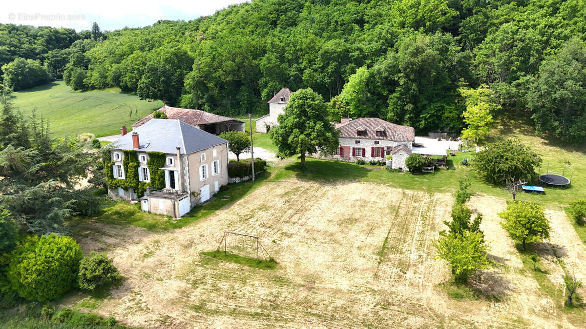 Maison à HAUTEFAGE-LA-TOUR
