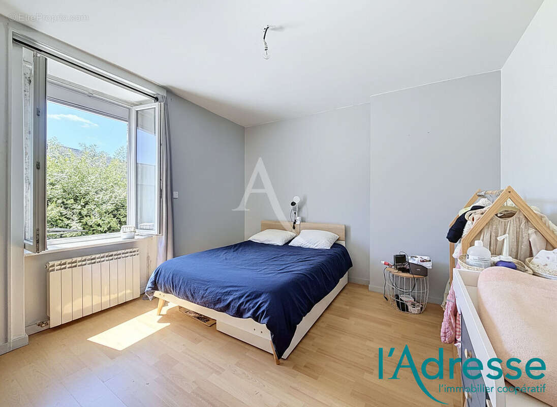 Maison de ville à vendre Ernée centre-ville 76 m², terrasse - photo 7