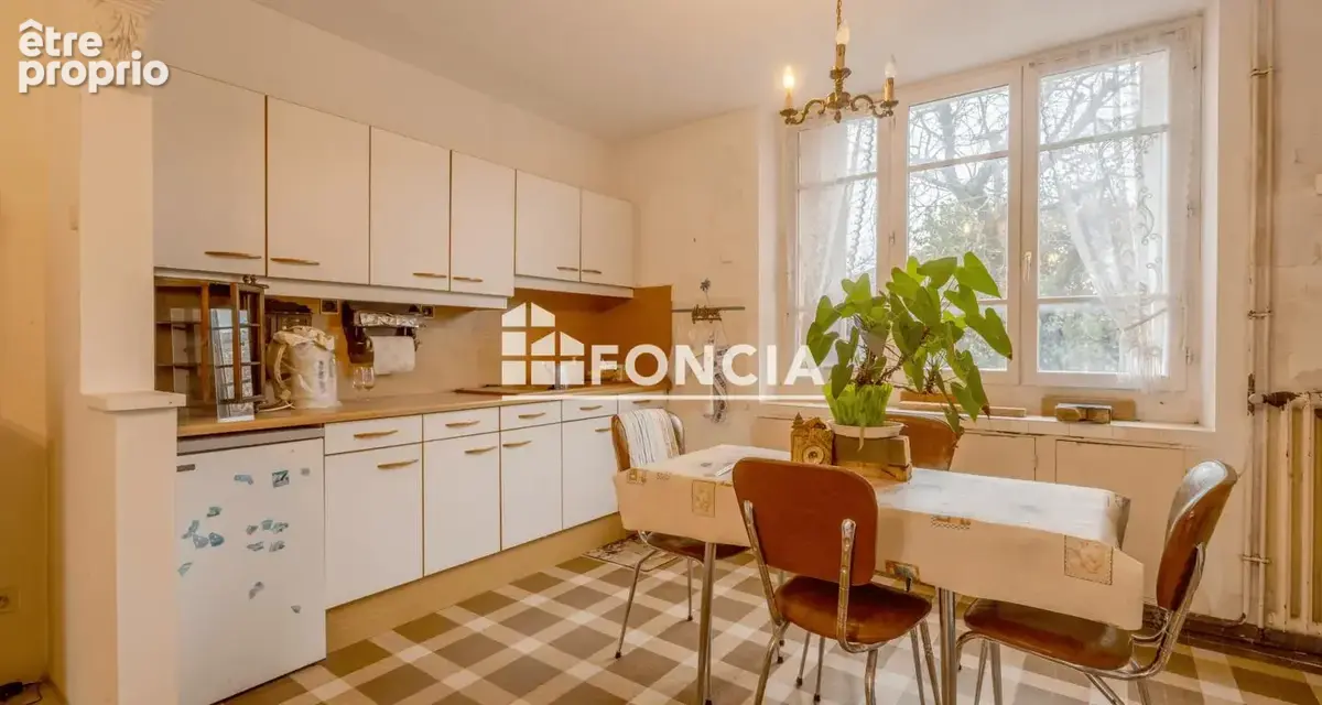 Maison de ville au cœur de Tuffé Val de la Chéronne – Charme, espace et authenticité ! - photo 2