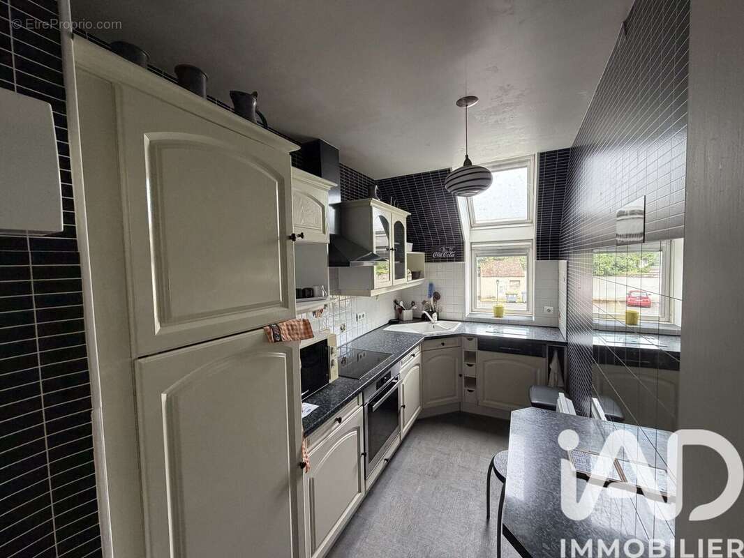 Photo 2 - Appartement à MONTEREAU-FAULT-YONNE