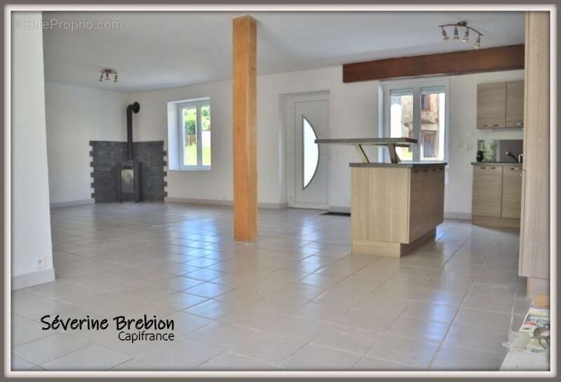 Maison rénovée, 3 chambres, terrain, garage VISCOMTAT (63) - photo 3