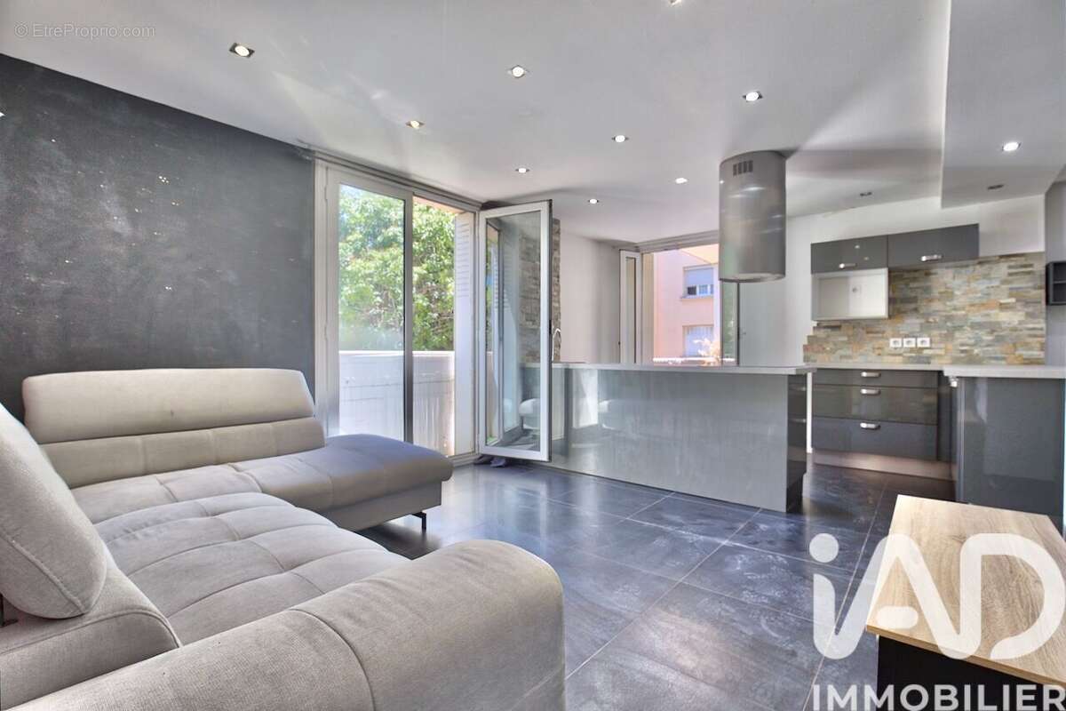 Photo 2 - Appartement à MARSEILLE-10E