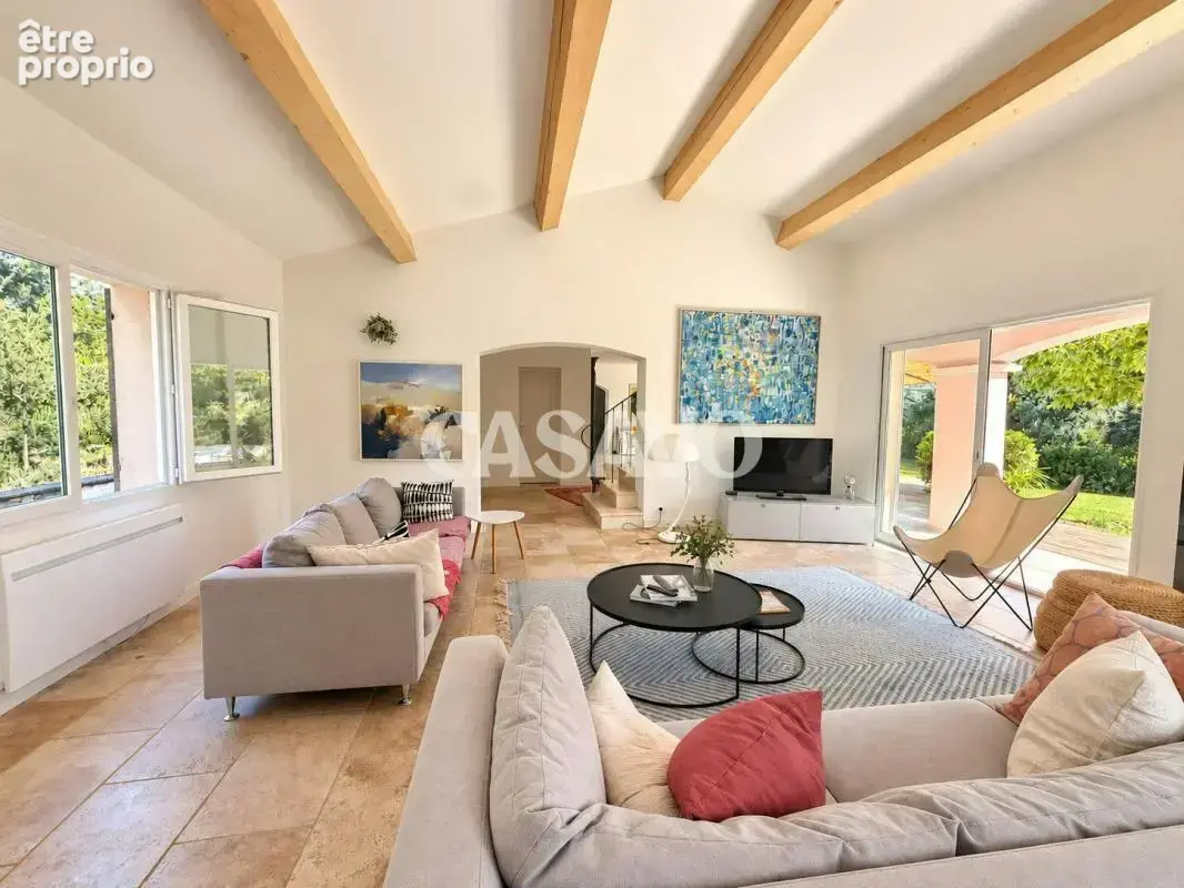 Vente Maison 7 pièces de 201m² - 13860 Peyrolles-en-Provence - photo 5