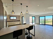 Maison à SAINT-DONAT-SUR-L'HERBASSE