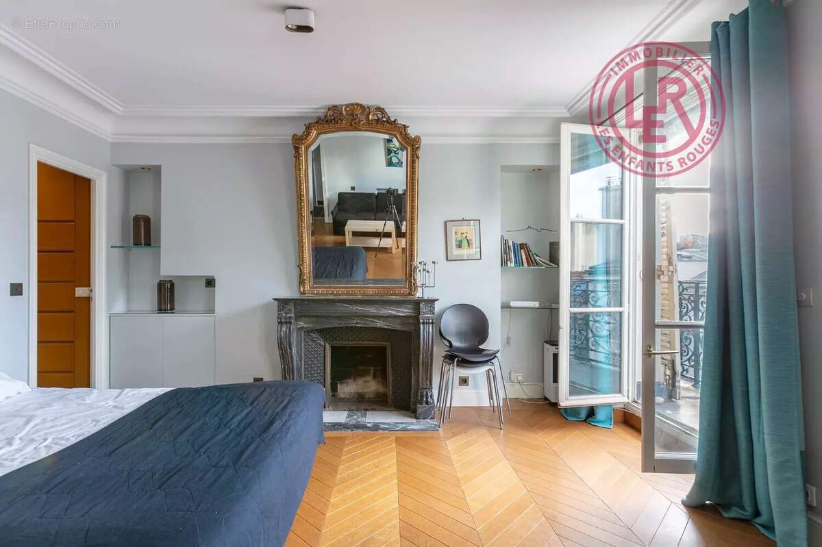Appartement à PARIS-4E