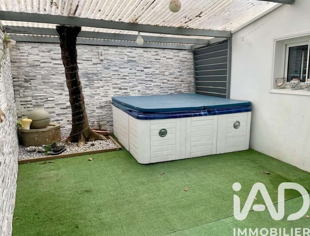 Photo 2 - Maison à L'ETANG-SALE