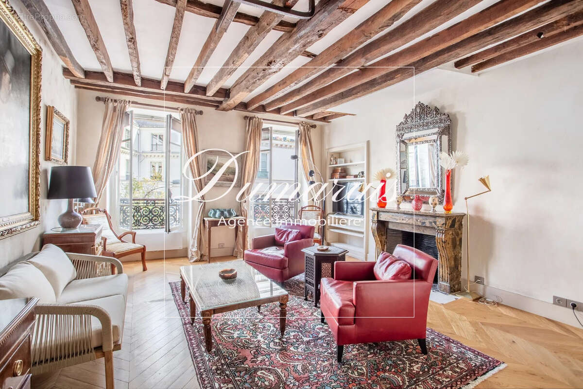 Appartement à PARIS-4E