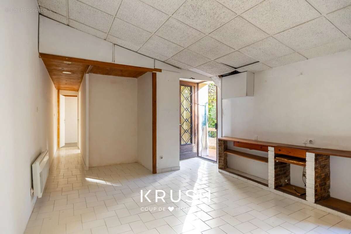 Appartement à MARSEILLE-7E