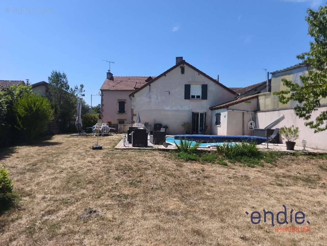 Maison a vendre 8 pieces (167 m²) à cosne d'allier - photo 20