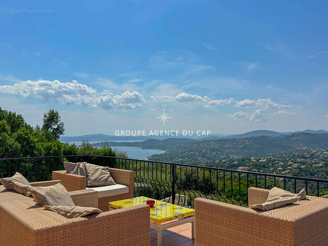 Maison à LES ISSAMBRES