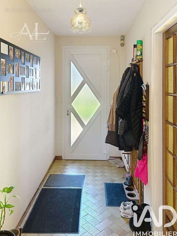 Maison 136 m² à Le Mesnil-Villeman  - photo 4