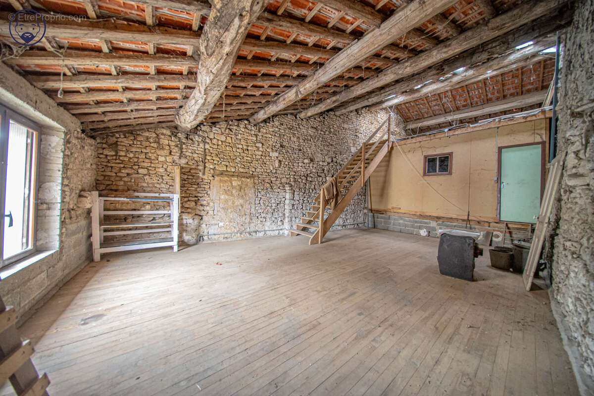 Maison à COUVERTPUIS