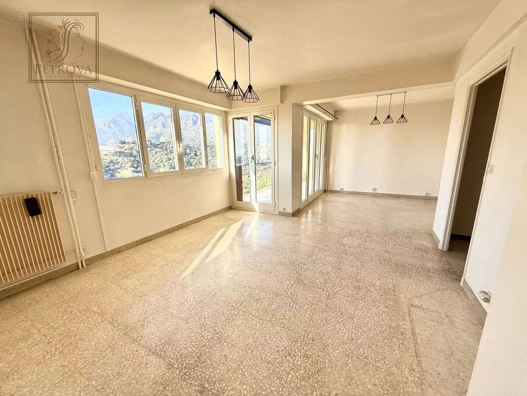 Appartement à MENTON