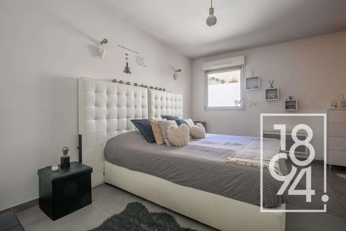 Appartement à MARSEILLE-7E