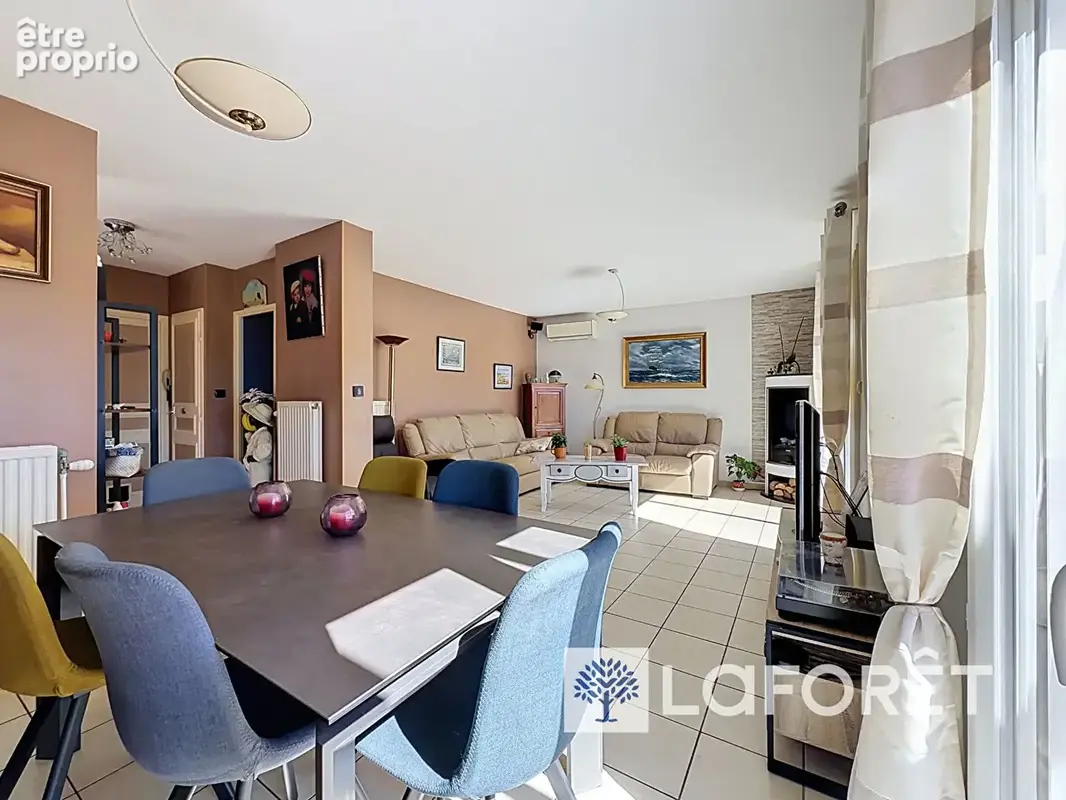 Maison familiale avec piscine, 4 chambres et sous-sol Lyon 9e / Saint-Rambert - photo 7