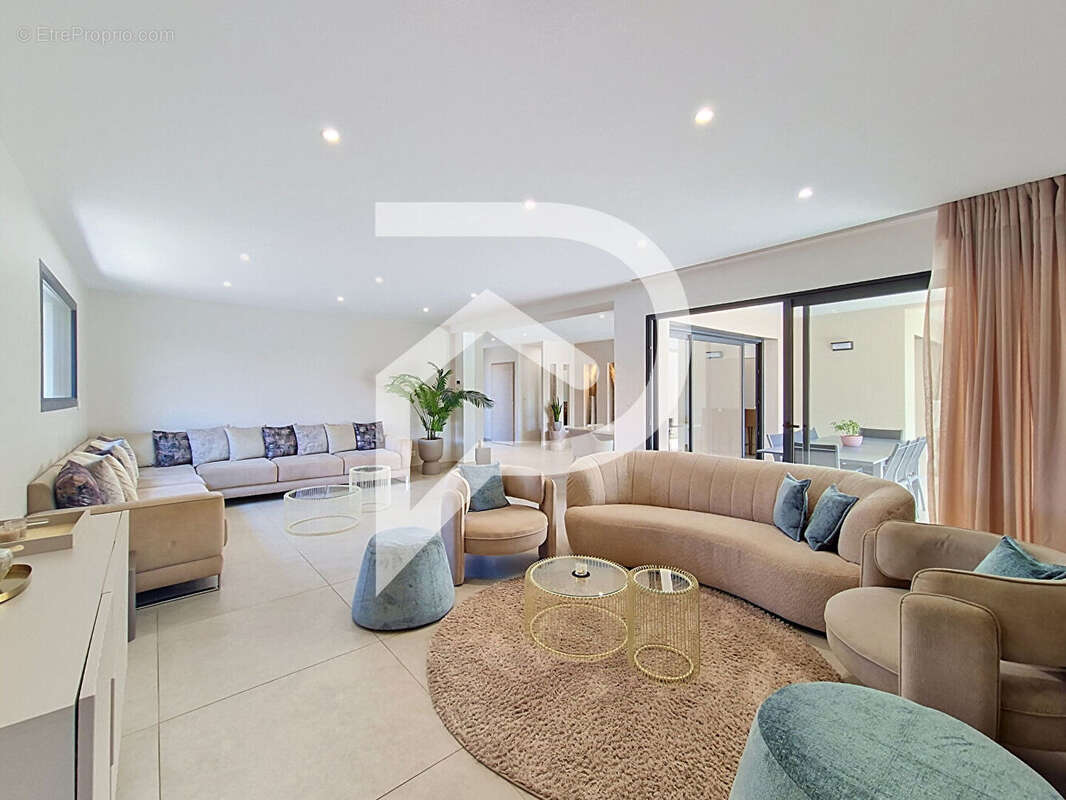 Maison à vendre Montelimar 4 pièce(s) 145 m2 - photo 6