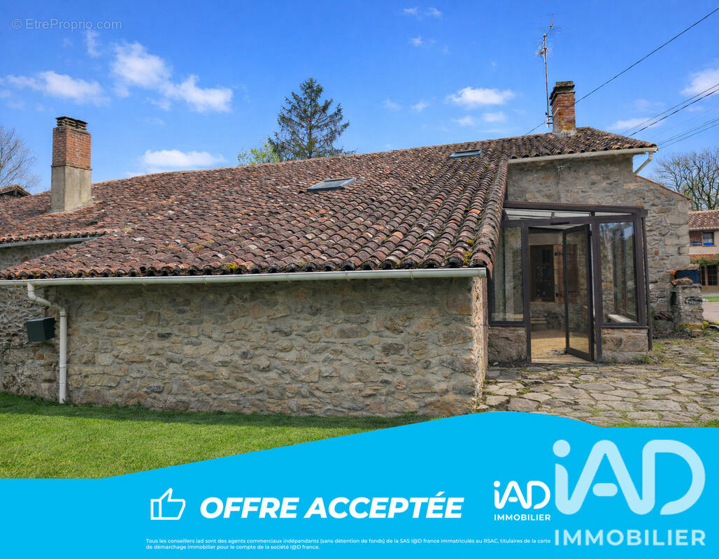 Photo 1 - Maison à SAULGOND