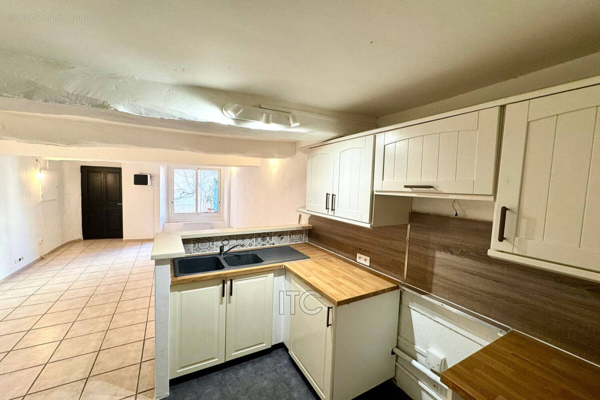 Appartement à TRETS