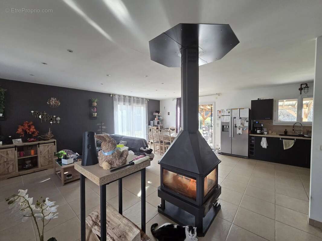 Maison à GILHOC-SUR-ORMEZE