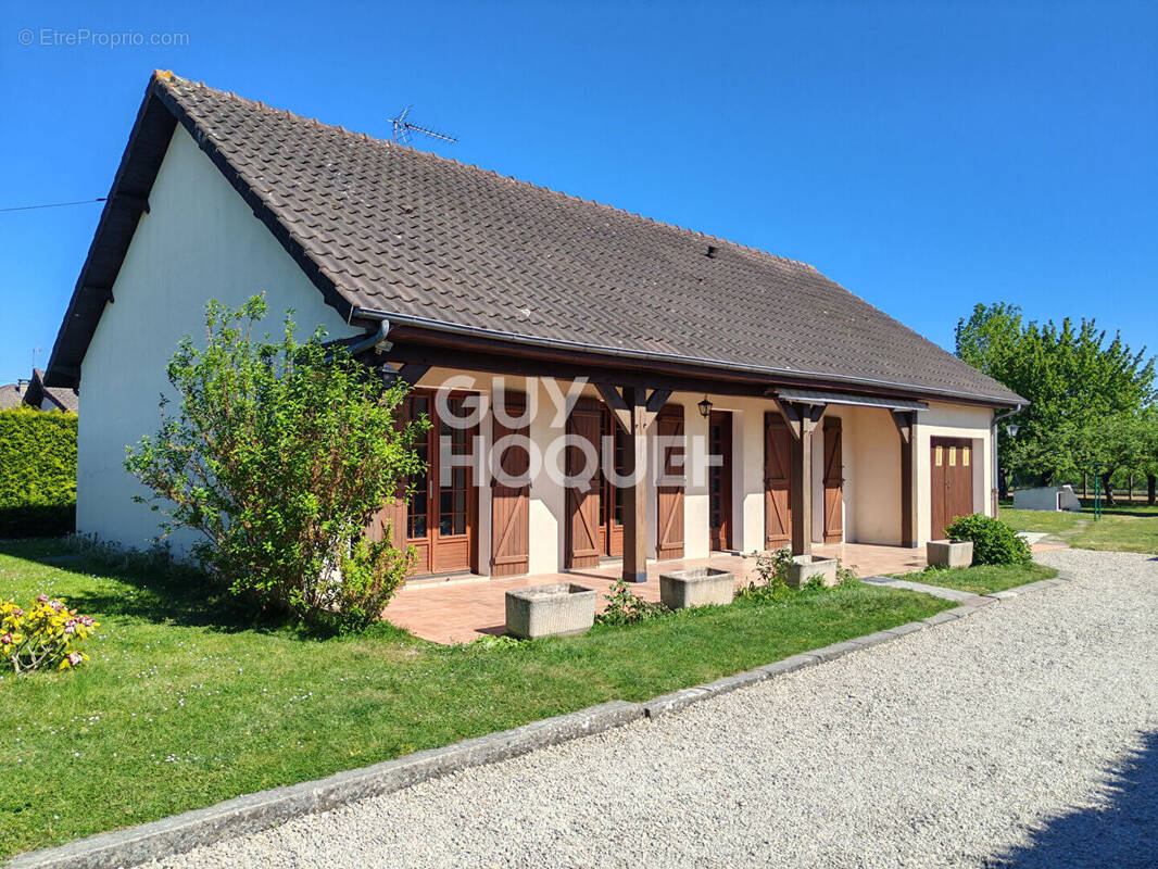 Maison à ROUILLY-SAINT-LOUP