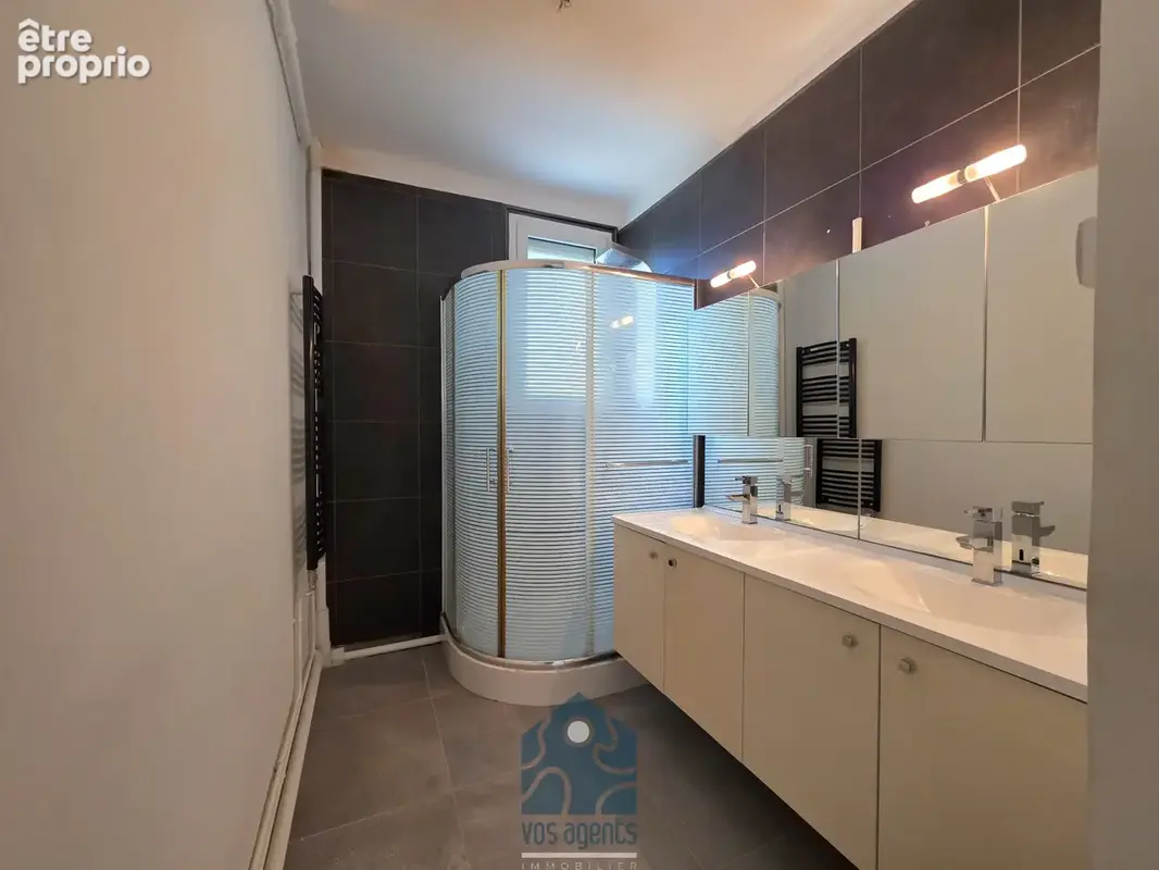 Appartement T4 avec garage, parking, local bureau, cave et jardin commun - photo 11
