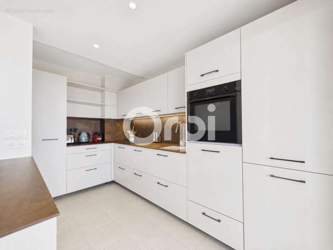 Appartement à MANDELIEU-LA-NAPOULE