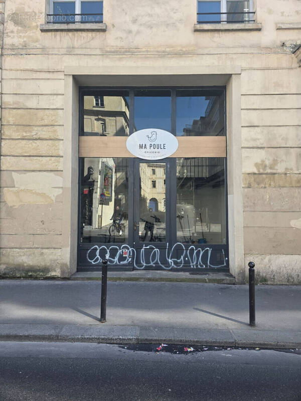 Commerce à PARIS-11E