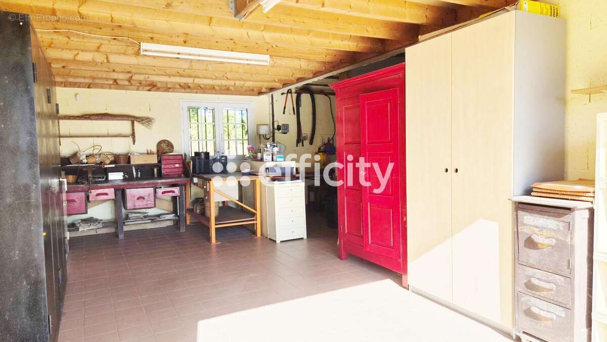 Maison 207 m² à Le Loroux-Bottereau  - photo 16